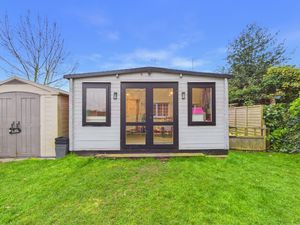 Photo 11- click for photo gallery